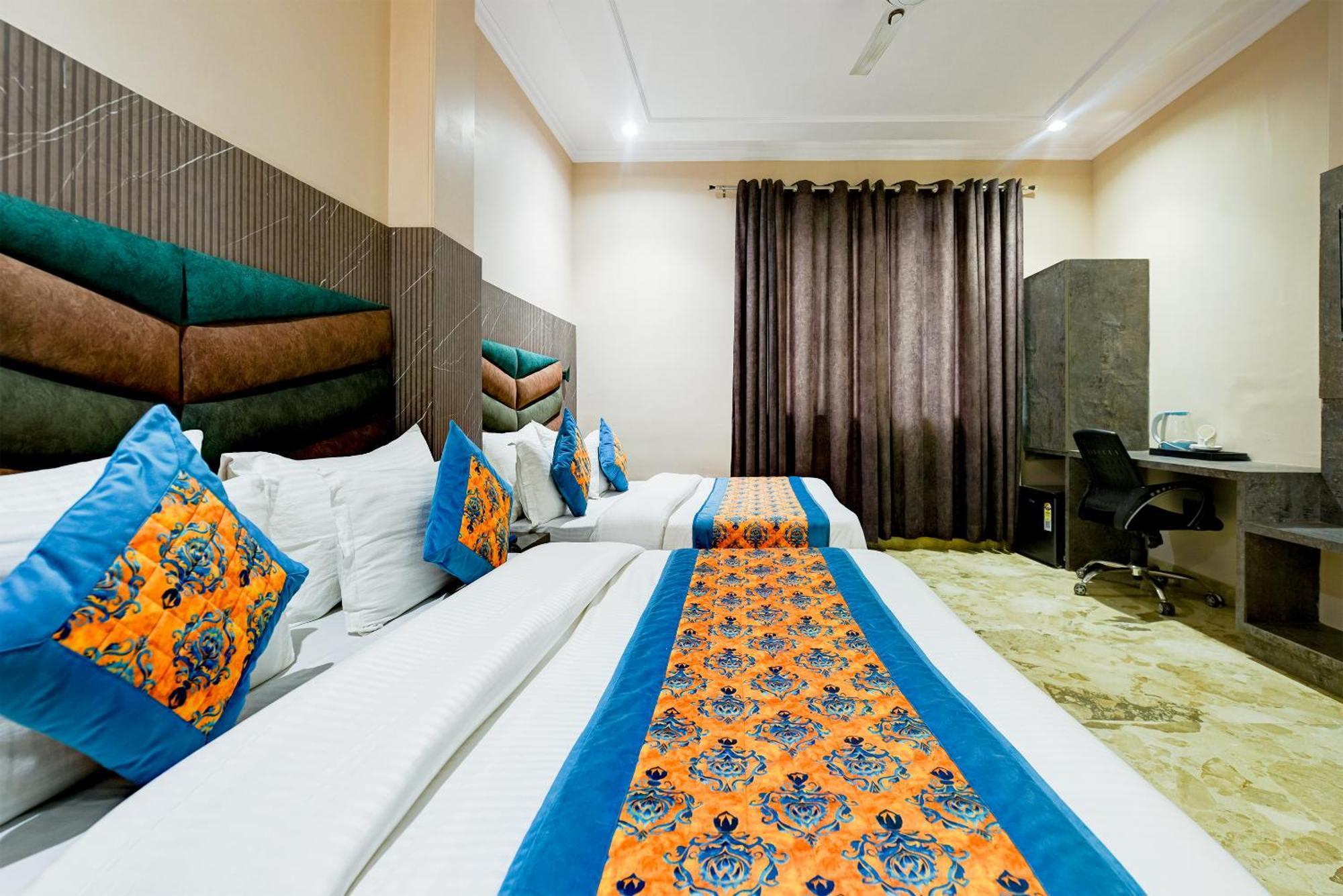 The Pearl Plaza Hotel In City Centre - Near New Delhi Railway Station Exterior foto